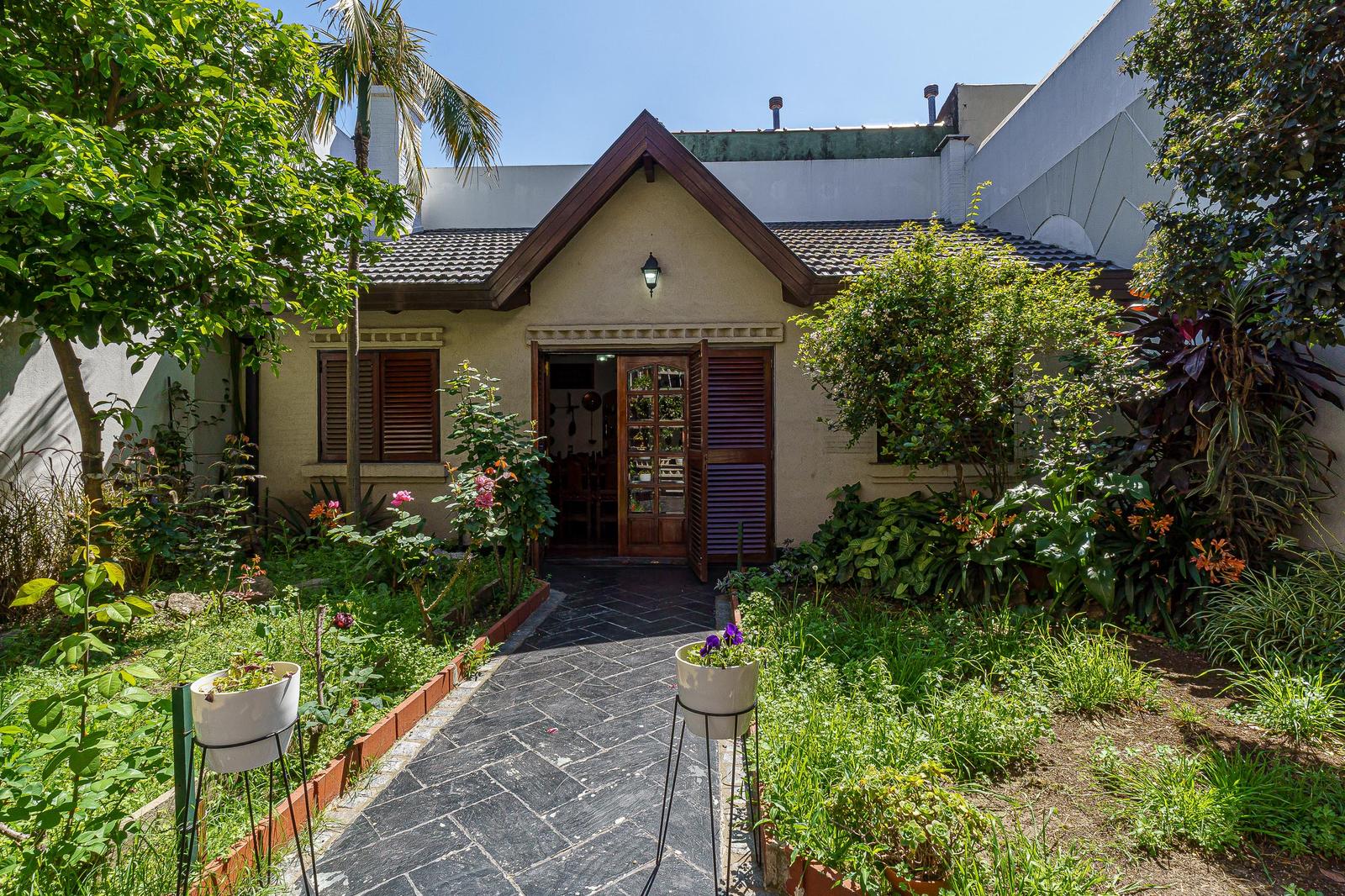 Casa de 4 dormitorios en Villa Luro, foto 5
