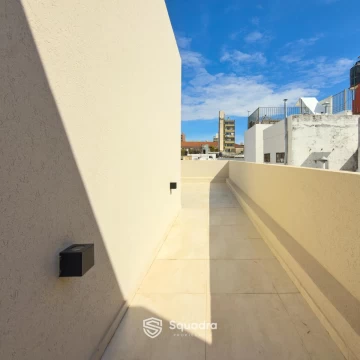 1789477966.jpg