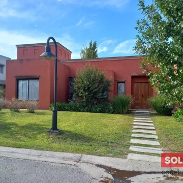 Casa para alquiler de verano en Bella Vista - Octubre Noviembre Enero - Barrio Cerrado