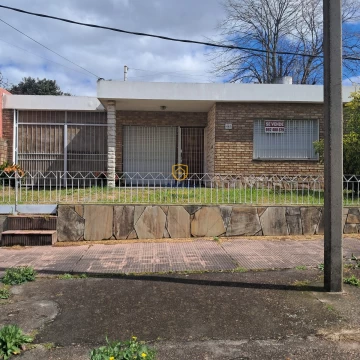 Casa en venta en La Paz con 3 dormitorios
