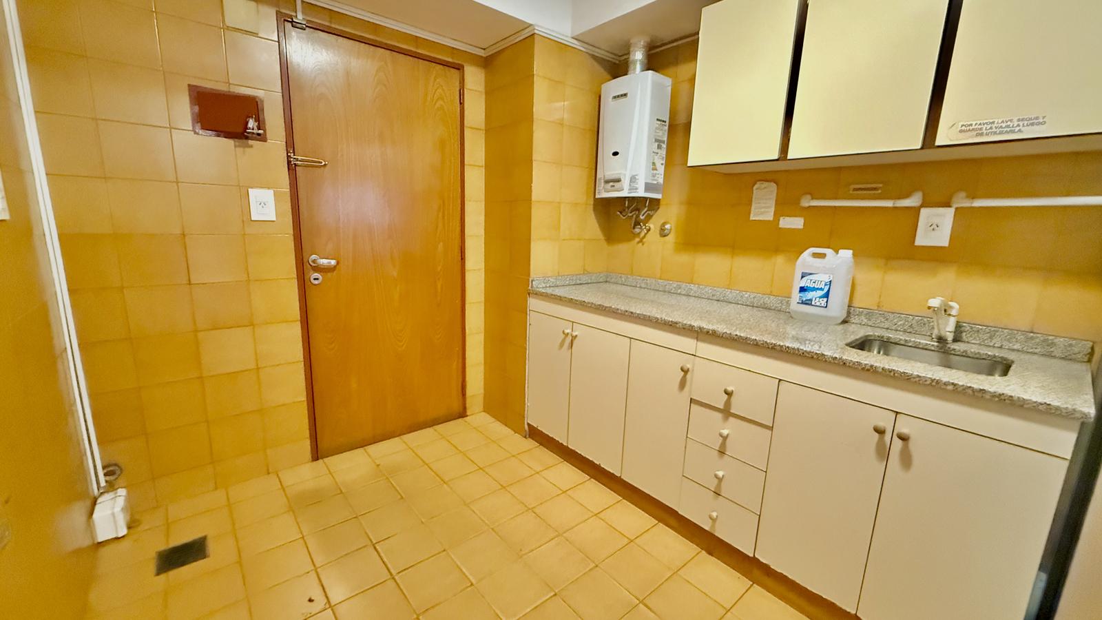 Bv. Rondeau 1100  Oficina en  venta Rosario Alberdi