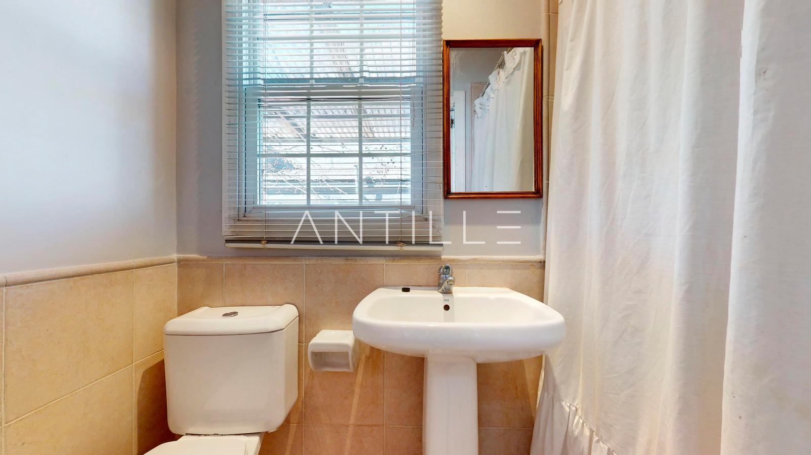 BAÑO CASA EN VENTA EN ABRIL CLUB DE CAMPO, HUDSON
