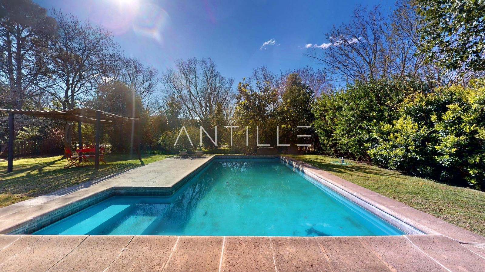 PILETA CASA EN VENTA EN ABRIL CLUB DE CAMPO, HUDSON