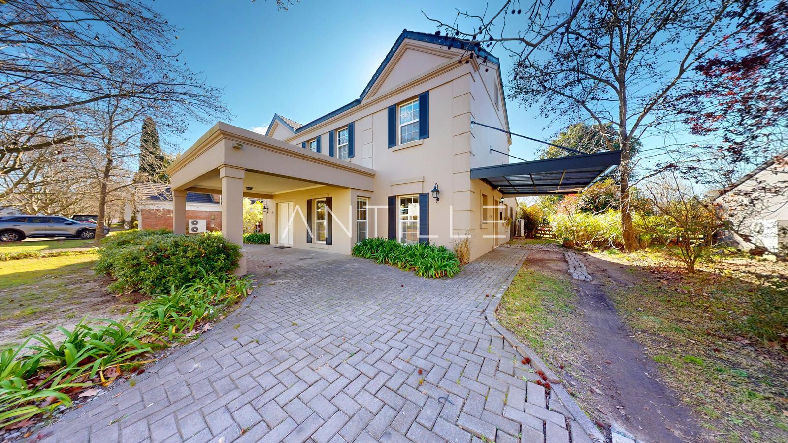 FACHADA CASA EN VENTA EN ABRIL CLUB DE CAMPO, HUDSON