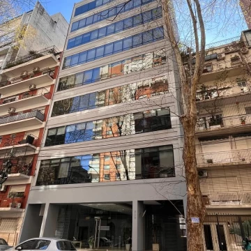 Oficina en alquiler – Planta completa de 240 m² – Edificio Corporativo en Belgrano