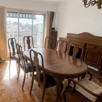 Departamento en venta 4 Ambientes con 3 Dormitorios | 8° Piso, Muy Luminoso | Av. Rivadavia, Flores.