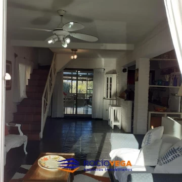 1789489480.jpg