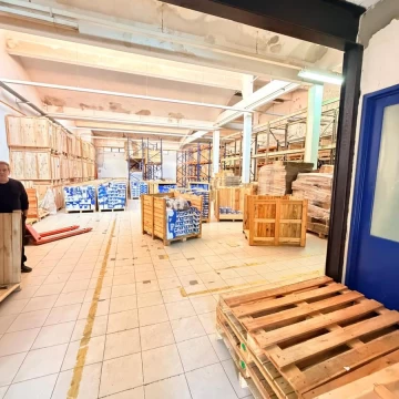 Depósito de 350 m2 cubiertos en Florida