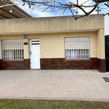 Casa en Venta - Fray Luis Beltran