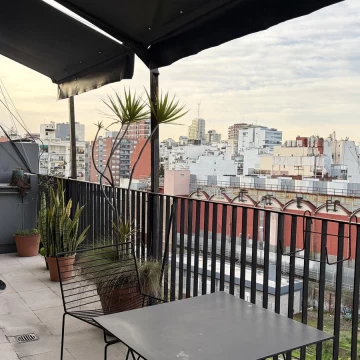 Alquiler departamento 2 ambientes con balcon terraza en Colegiales