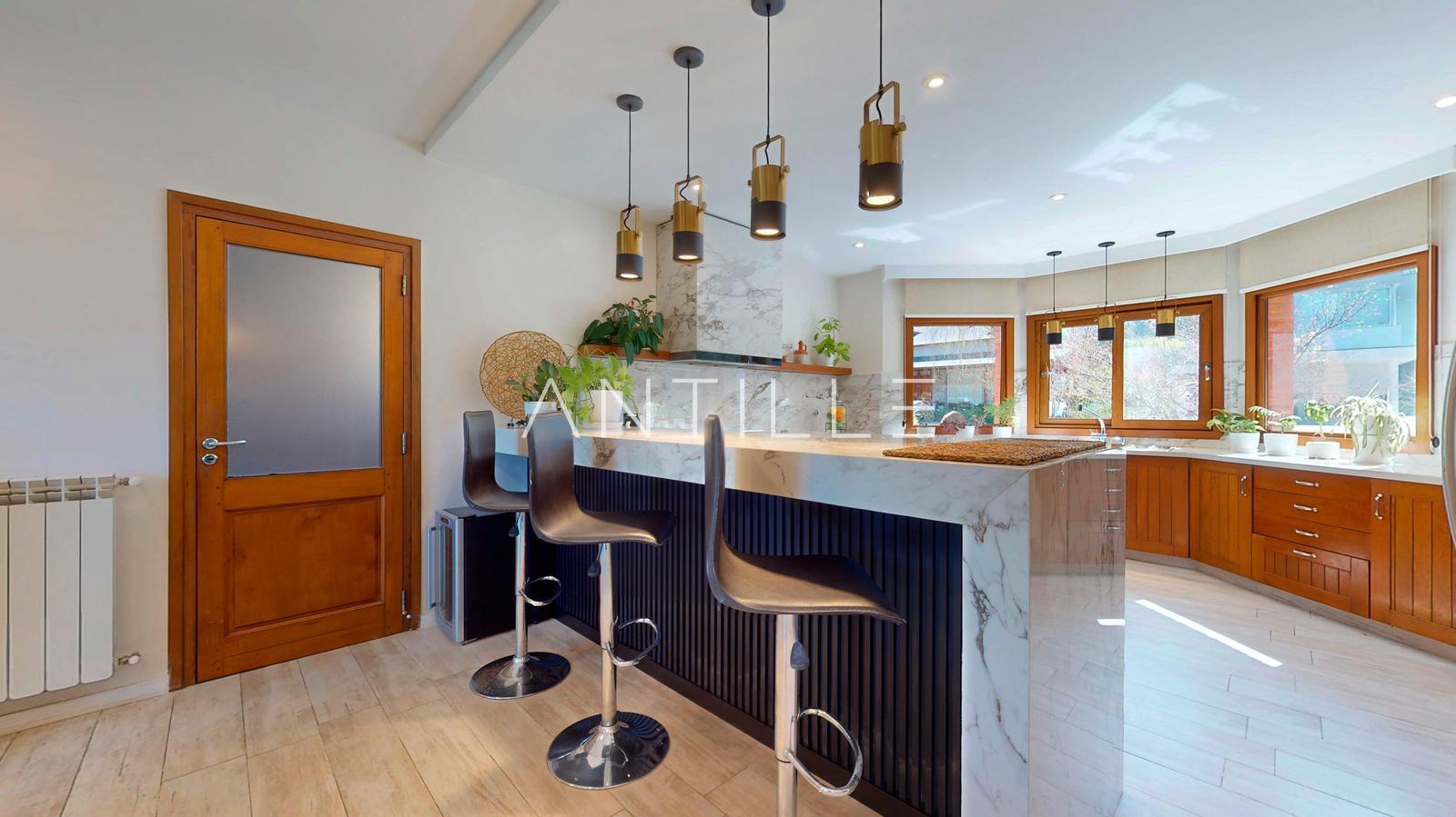 COCINA CASA EN VENTA EN ABRIL CLUB DE CAMPO, HUDSON