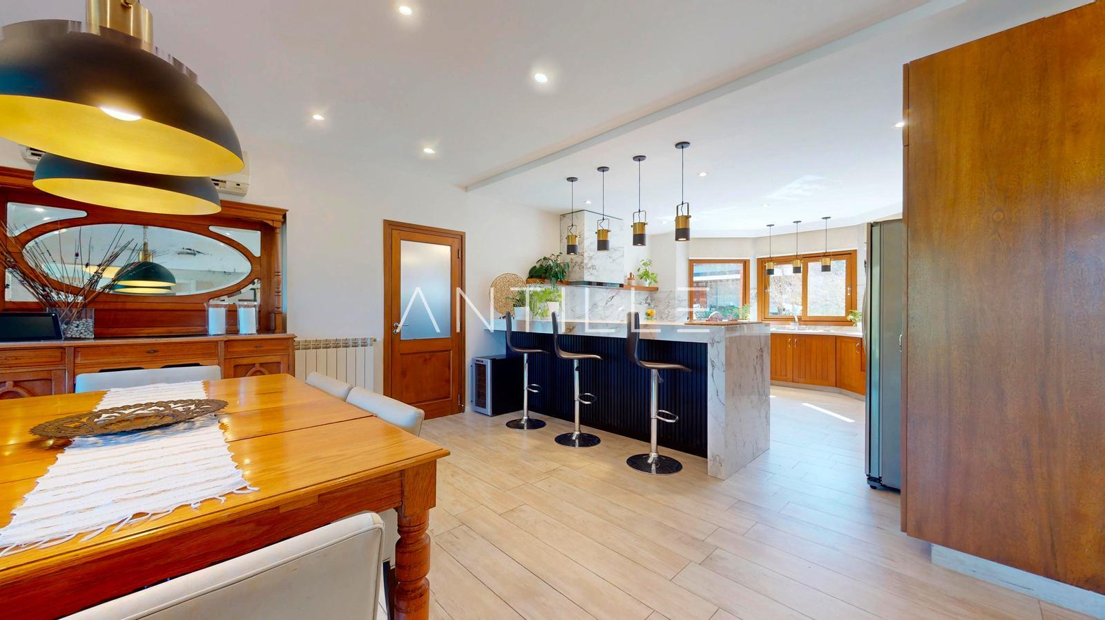 COMEDOR CASA EN VENTA EN ABRIL CLUB DE CAMPO, HUDSON