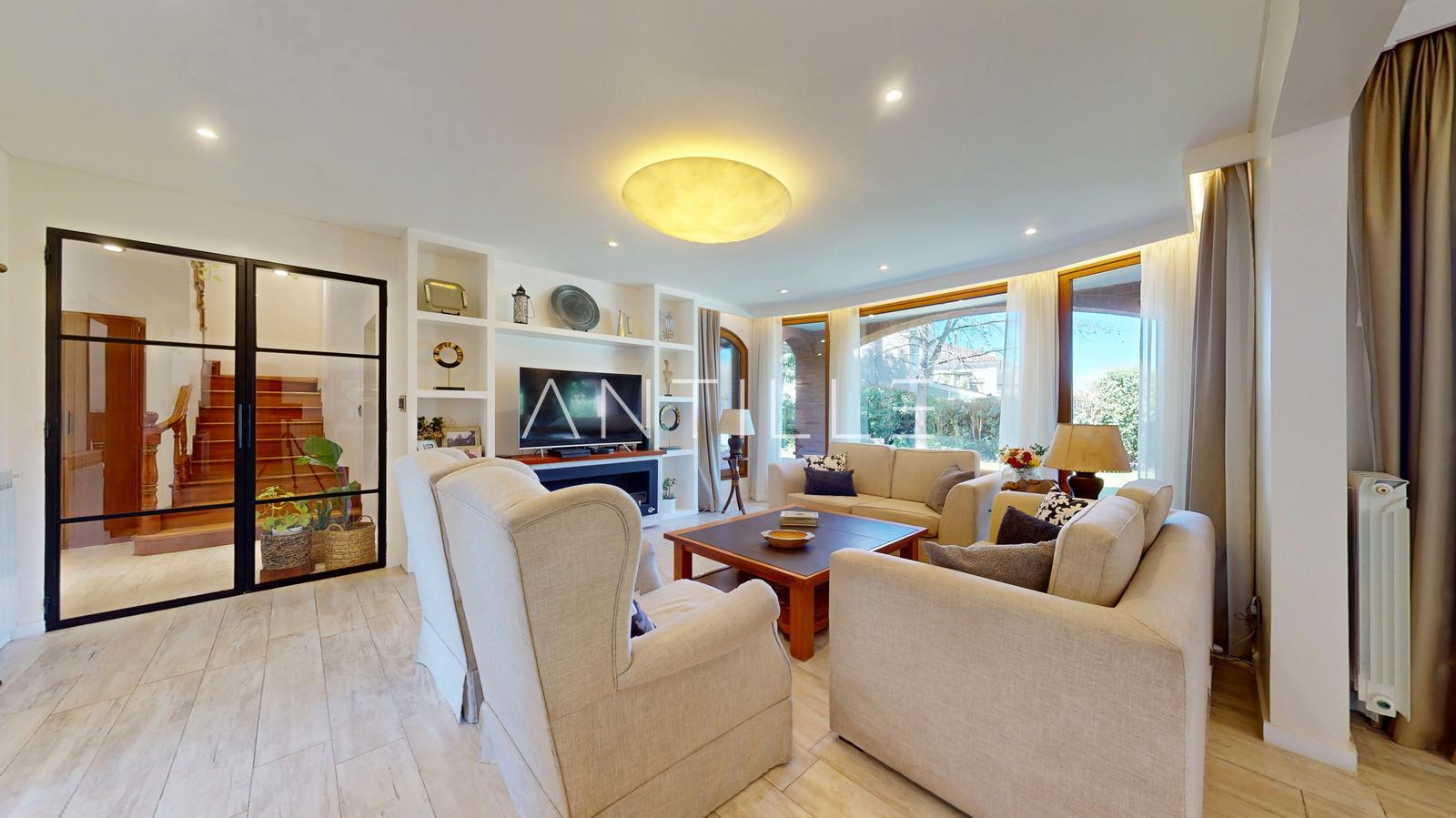 SALA CASA EN VENTA EN ABRIL CLUB DE CAMPO, HUDSON