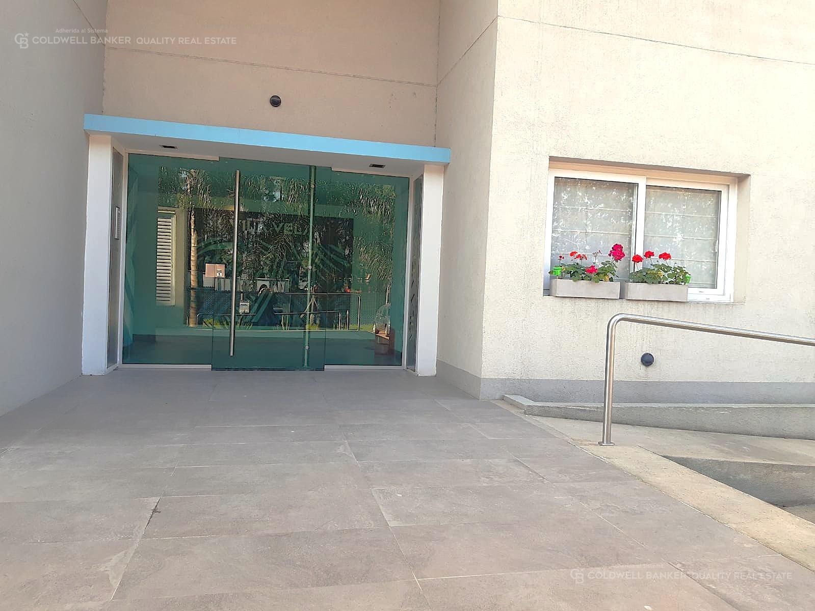 ENTRADA EDIFICIO