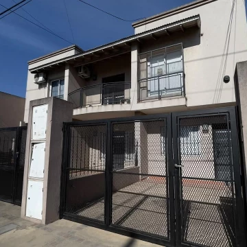 Departamento 3 ambientes en alquiler en Lujan, barrio zapiola