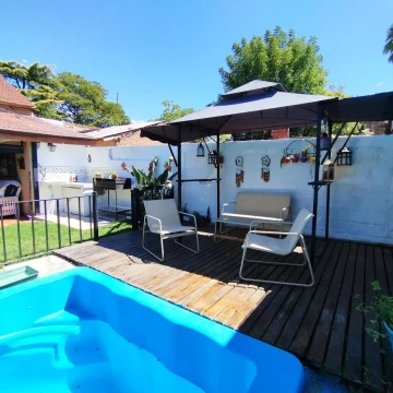 Venta Casa 3 Ambientes Piscina Quincho Cochera 3 Autos Benavidez Tigre Lote en esquina