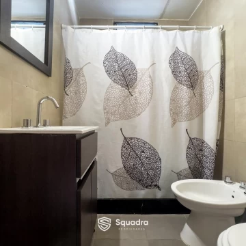 1789503145.jpg