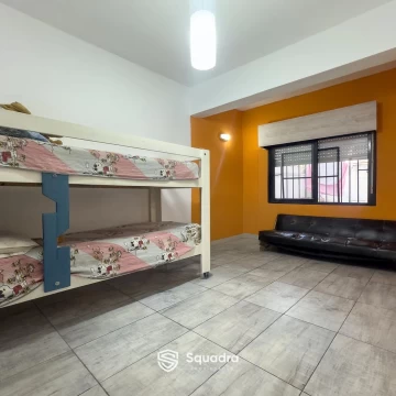 1789503147.jpg