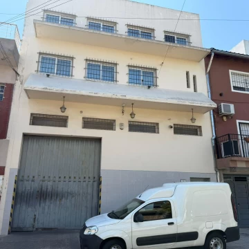 Depósito en Tres De Febrero