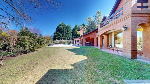 CASA EN VENTA | ABRIL CLUB DE CAMPO