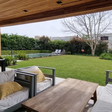 Casa en alquiler temporario en Las Liebres, Panamericana Km 38, 4 dorm, jardin y pileta