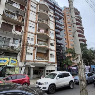 IMPERDIBLE DEPARTAMENTO EN EL CENTRO DE RAMOS MEJIA