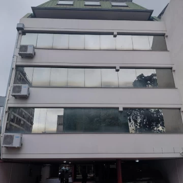 Oficina en venta de 1750 m2 en San Isidro