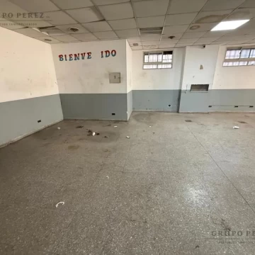 Local Comercial de 600 m2 en Barracas  - ALQUILER 