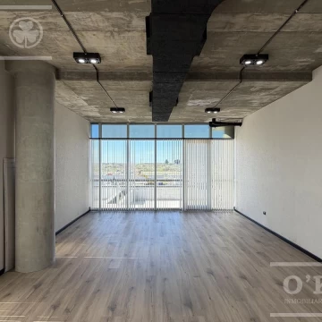 Oficina con terraza en alquiler - Polo Hudson