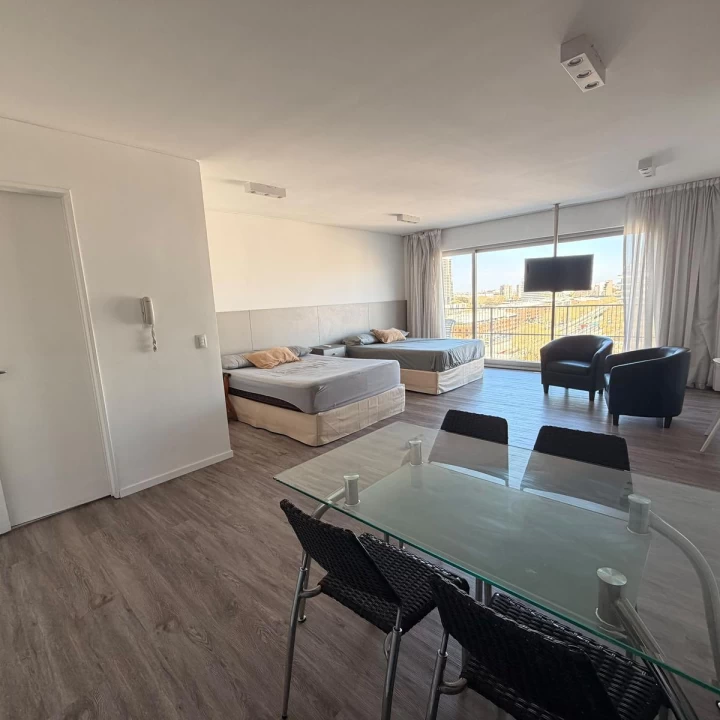 Loft Amoblado con Cochera y Balcón en Quartier Madero Urbano