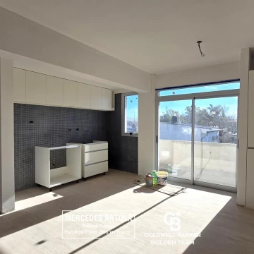 DEPARTAMENTO EN VENTA 1 y/o 2 Dormitorios, terrazas, cocheras, calle 56 entre 30 y 31