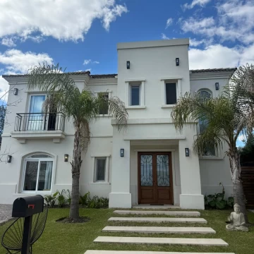 Casa en venta en Los Alisos, Nordelta 3 dormitorios y pileta