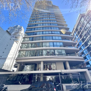 Venta departamento 3 ambientes con balcón y cochera en Palermo Nuevo