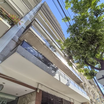 Retasado! Venta de Departamento 4 AMBIENTES con dependencia en Caballito, Capital Federal