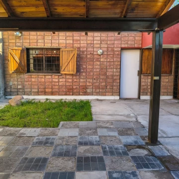 CASA EN VENTA BARRIO SANTA ANA CON TOUR VIRTUAL