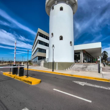 VENTA OFICINAS EN TORREON CET MAIPU MENDOZA