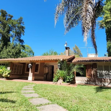 VENTA CASA en LOTE de 6000 m2 DEL VISO PILAR OPORTUNIDAD
