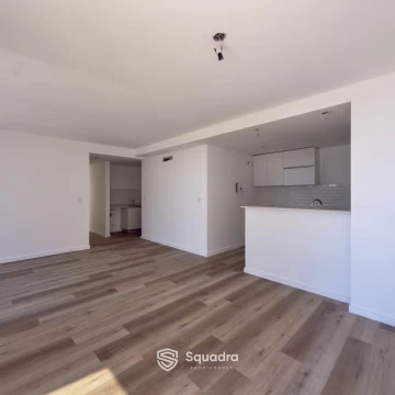 1789654373.jpg