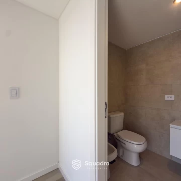 1789654374.jpg