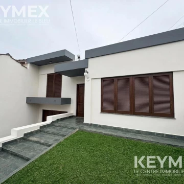 Venta Casa 3 Ambientes Con Cochera Doble Moreno