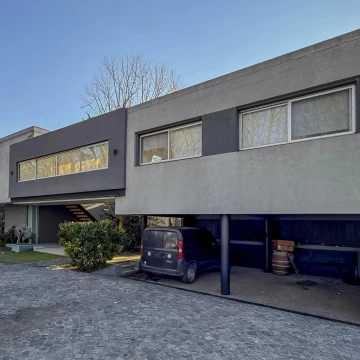 Casa en Venta en Grand Bell 1 de 4 Dormitorios - City Bell