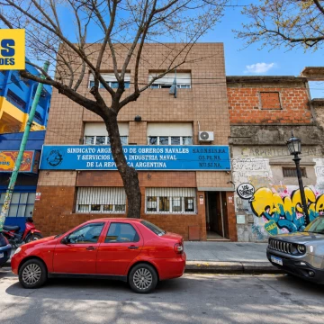 Venta de Casa en Lote Propio. Ideal uso comercial. La boca.