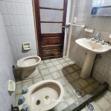 1789675950.jpg
