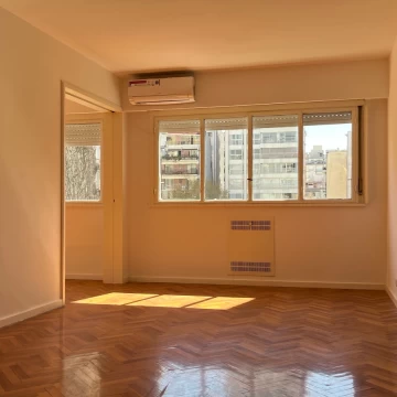  Impecable Departamento en Alquiler de 2 ambientes en Recoleta