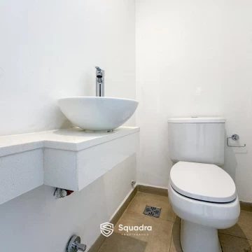 1789679608.jpg