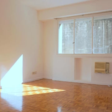 Departamento de 1 amb. impecable y luminoso  - Microcentro