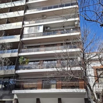 Departamento en venta 4 dormitorios piso exclusivo en Rosario, Lourdes.