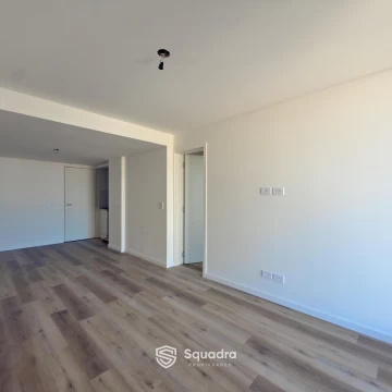 1789740755.jpg