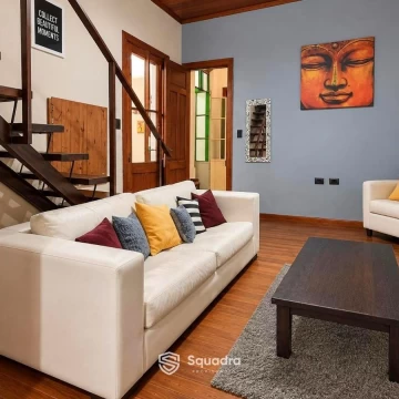 1789744350.jpg