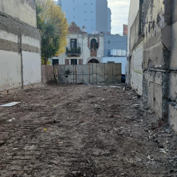 LOTE CON DESARROLLO APROBADO EN VILLA DEL PARQUE
